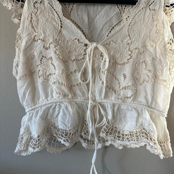 By Anthropologie Lace V-Neck Blouse in Pearl Size M - Picture 4 of 9